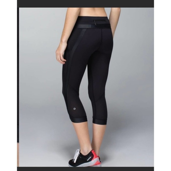 Lululemon chase me crop II women’s size 4 black - Picture 1 of 10